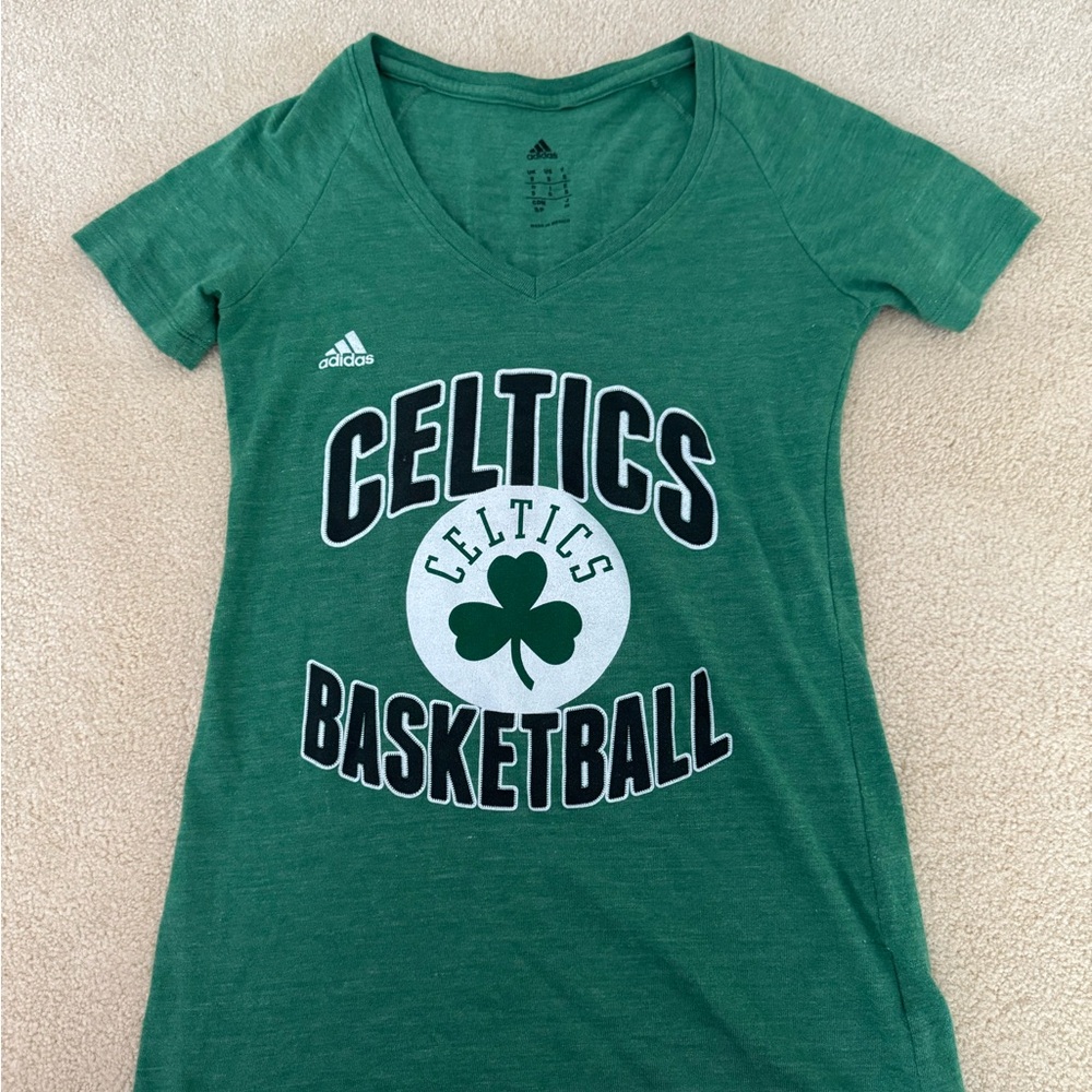 Adidas Women's Celtics Green V-Neck Basketball Tee